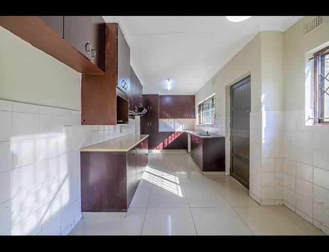 4 BEDROOM HOUSE FOR SALE IN NEW GERMANY